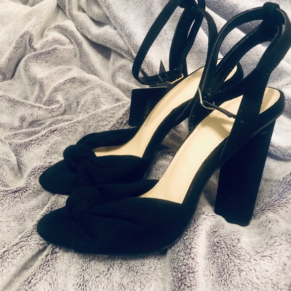 Forever 21 black heels - Picture 2 of 2